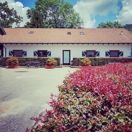 Monteoro Horse Village Pensionat *